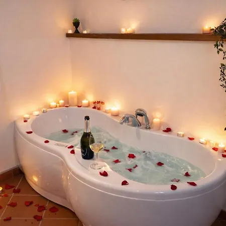 Apartament Oasis Apartment, Vasca Idromassaggio E Parcheggio